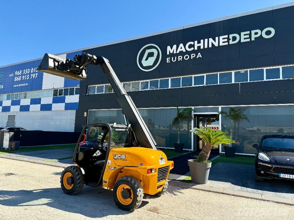 JCB 520-40 Kmetijski teleskopski nakladalci