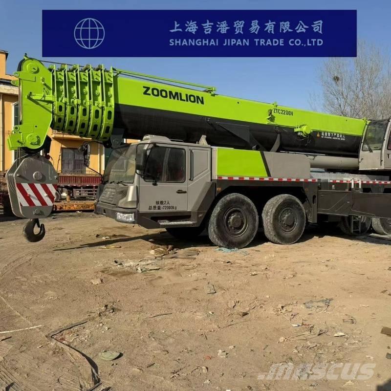 Zoomlion ZTC 2200 V Rabljeni žerjavi za vsak teren