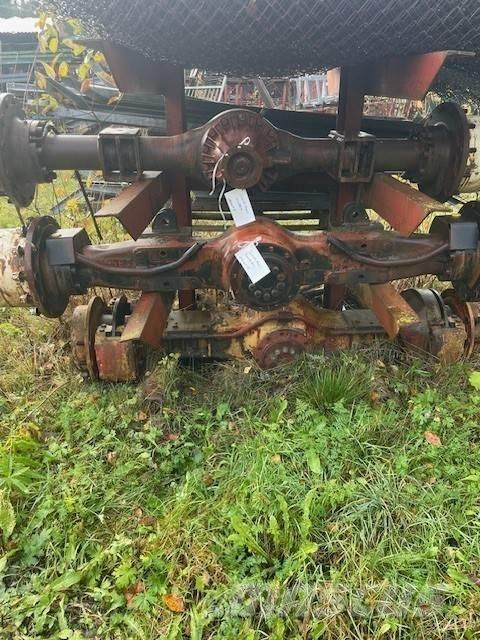 Valmet 862 901 Podvozje in vzmetenje