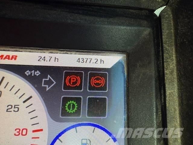 Yanmar B 95 W Bagri na kolesih