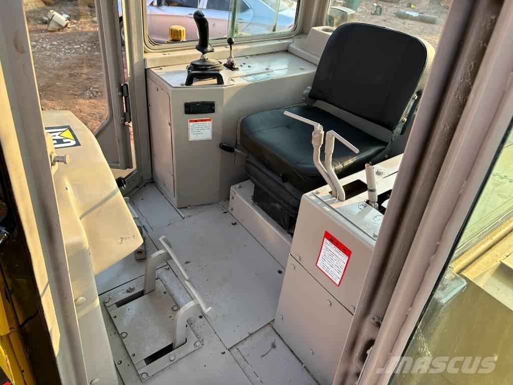 CAT D6G Buldožerji goseničarji