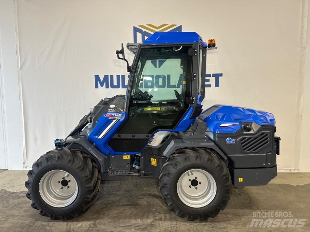 MultiOne 11.9 K Večnamenski nakladalci