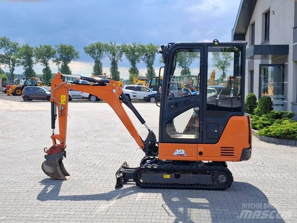 Hitachi ZX 19-6 Mini bagri <7t