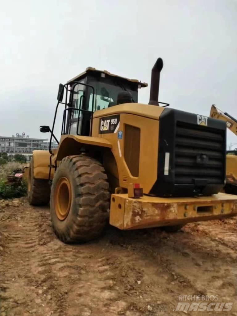 CAT 950GC Kolesni nakladalci
