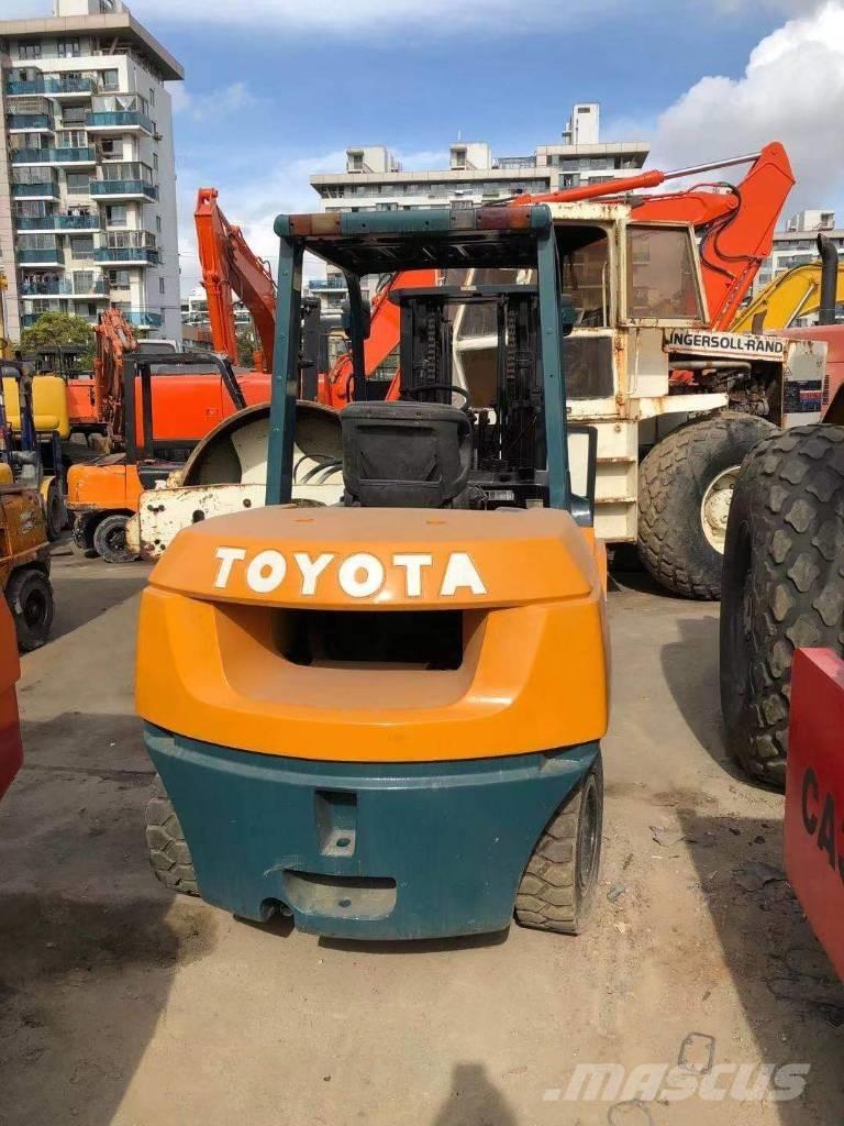 Toyota FD 50 Dizelski viličarji