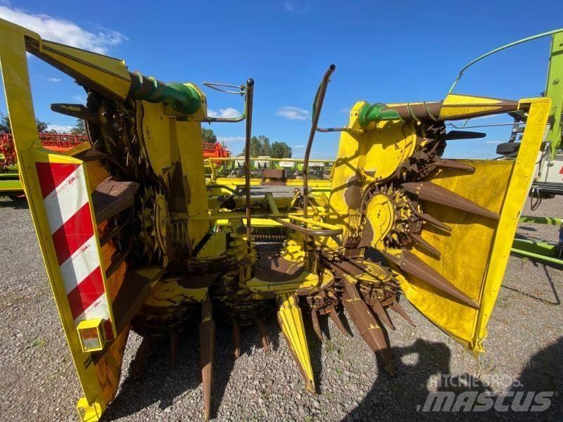 John Deere 7400 Stroji za krmo na lastni pogon