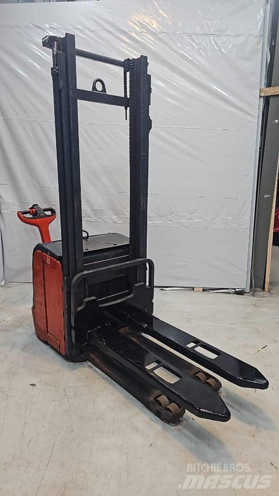 Linde L14 Ročni električni viličar