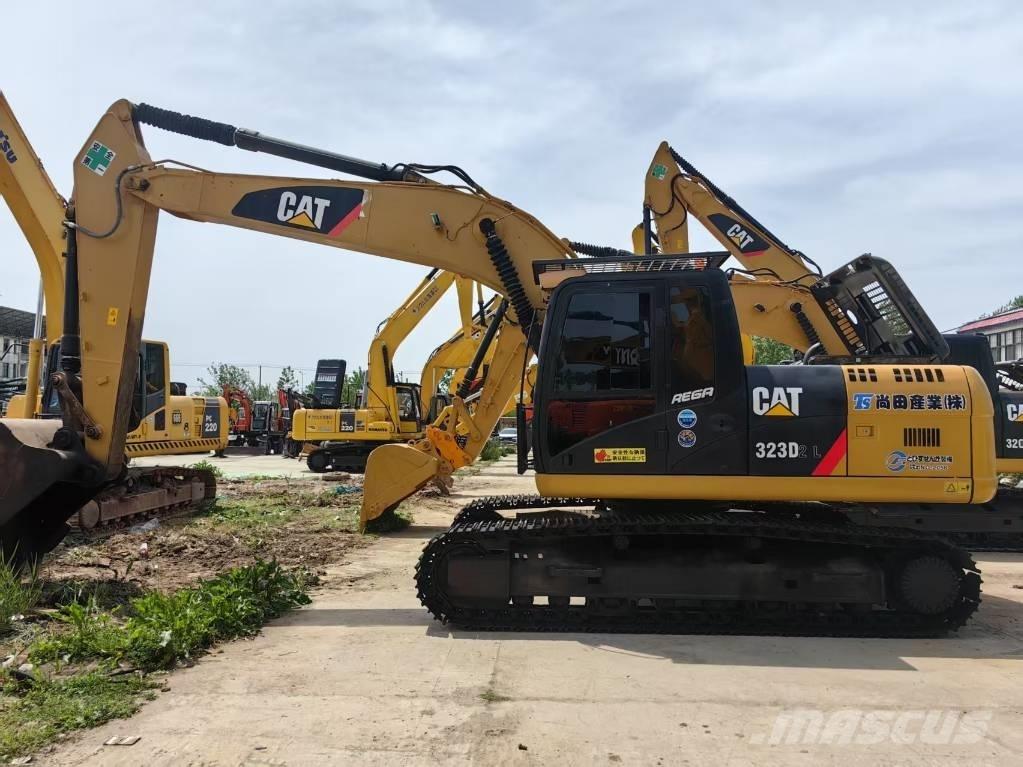 CAT 323 D Bagri goseničarji