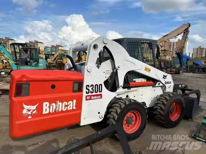 Bobcat S 300 Skid steer mini nakladalci