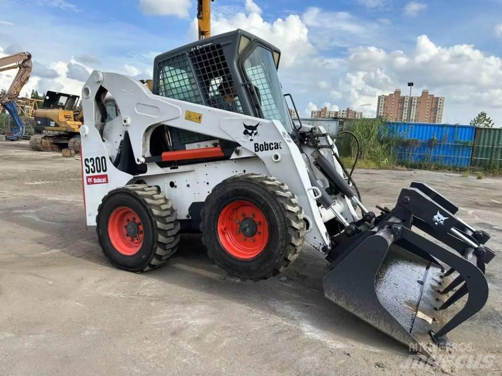 Bobcat S 300 Skid steer mini nakladalci