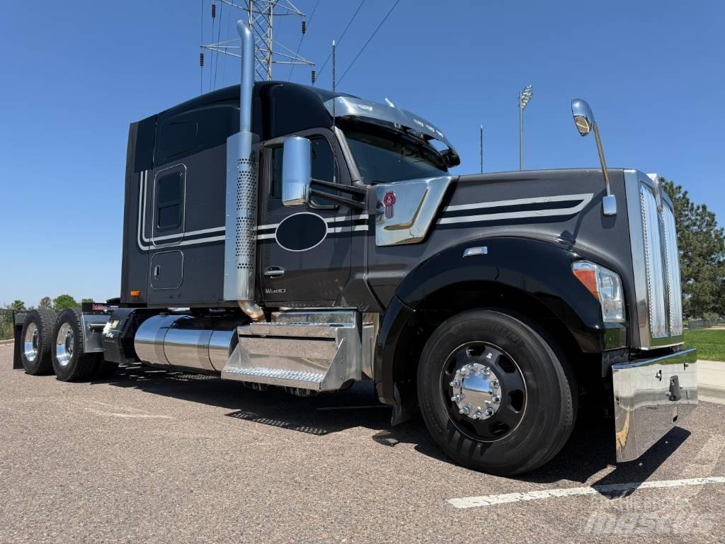 Kenworth W 990 Vlačilci