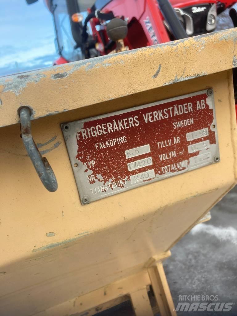 Broadway R.5 Vozila za posipavanje soli in peska