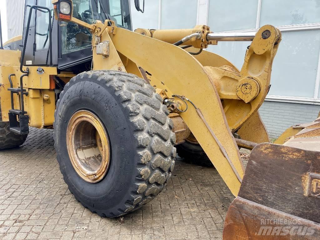 CAT 962 G Kolesni nakladalci