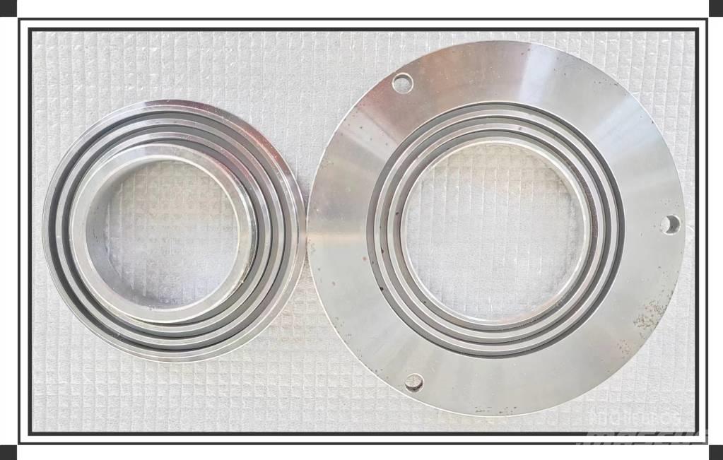 CLAAS Bearing cover Podvozje in vzmetenje