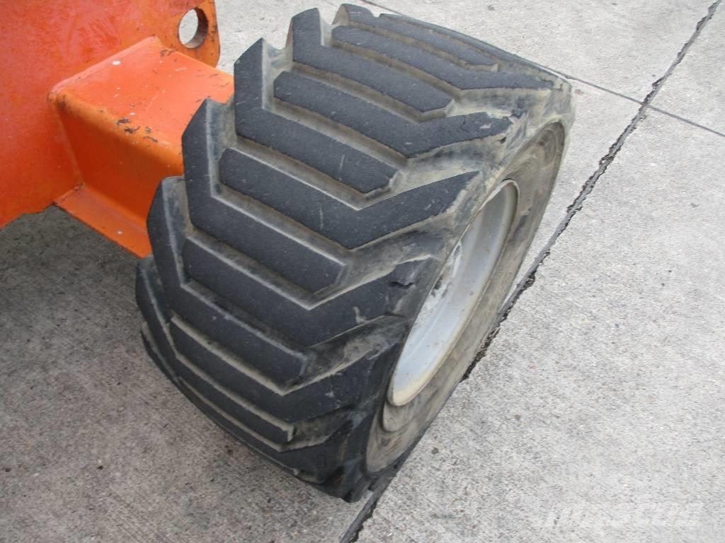 JLG 510 AJ (048) Zglobne samohodne dvižne ploščadi