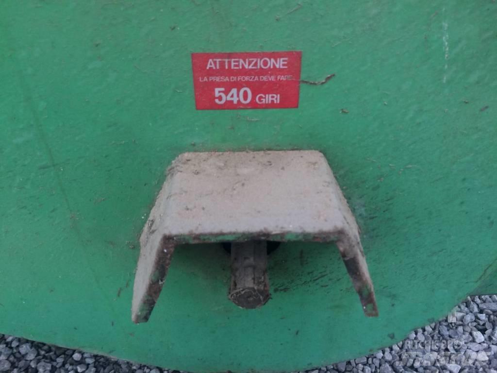  Strahl  700 Drugi kmetijski stroji