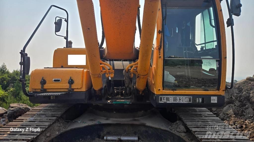 Hyundai Robex 300 LC Bagri goseničarji