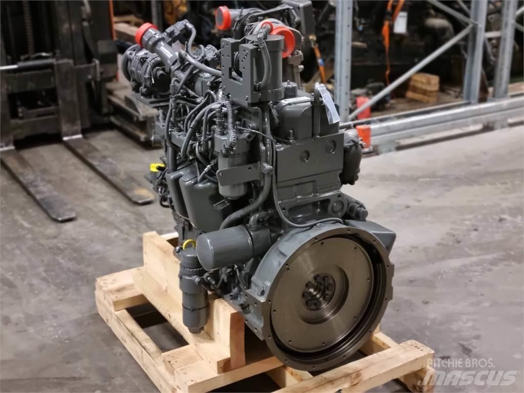 Komatsu 49 AWF Motorji