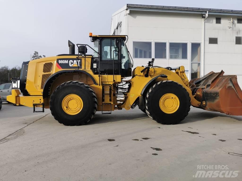 CAT 980M Kolesni nakladalci