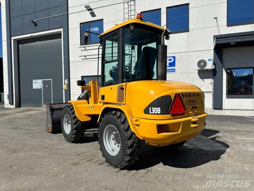 Volvo L 30 B Kolesni nakladalci