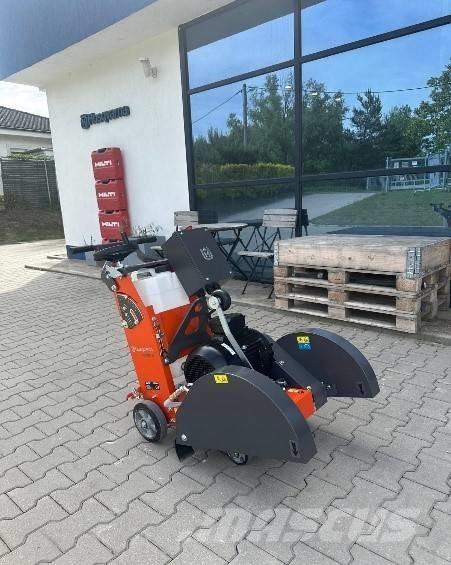 Husqvarna FS500E Gradbeništvo - drugo