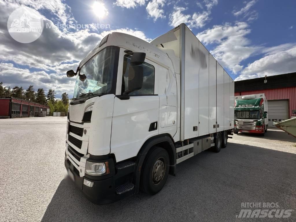 Scania R 520 Tovornjaki zabojniki