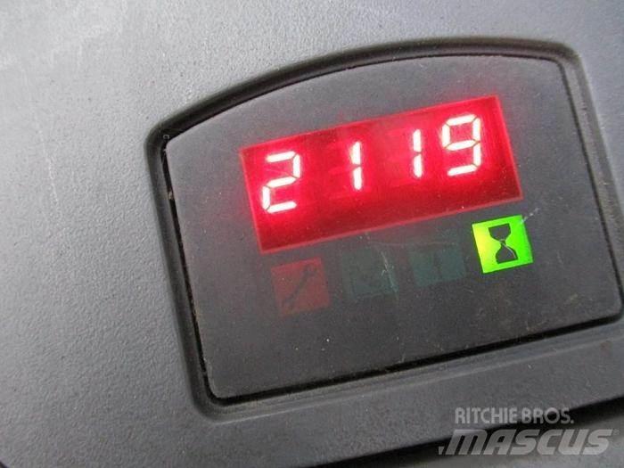 BT LPE 200-6 Električni nizko dvižni viličar s stojiščem