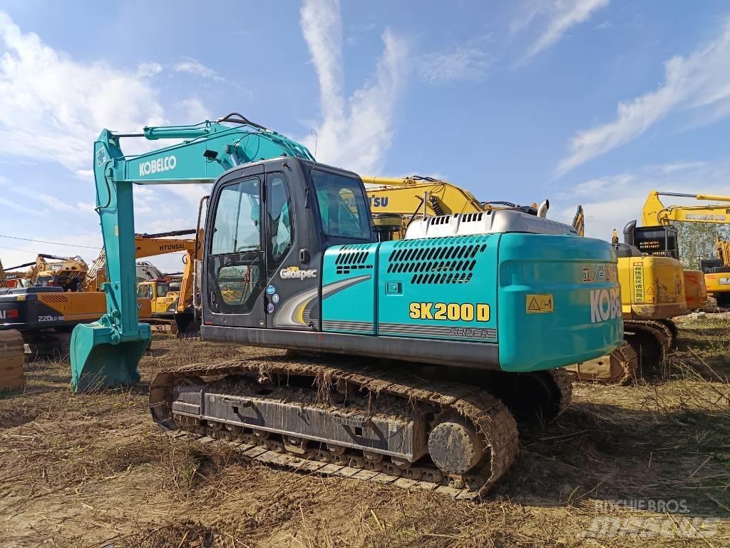 Kobelco SK200D Bagri goseničarji