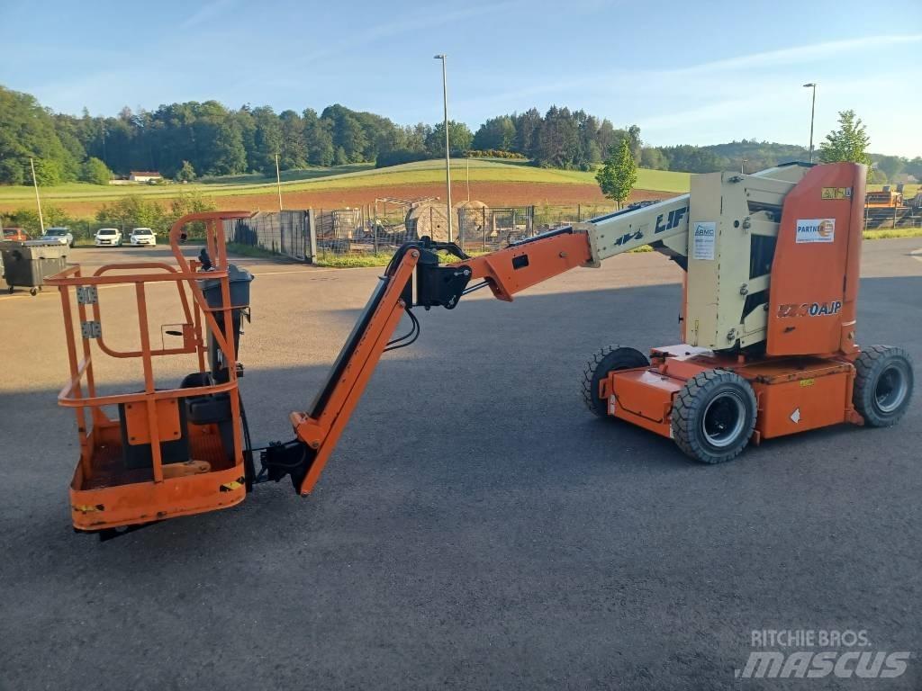 JLG E 300 AJP Zglobne dvižne ploščadi