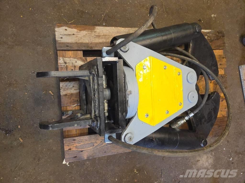 Brokk CC400 Klešče