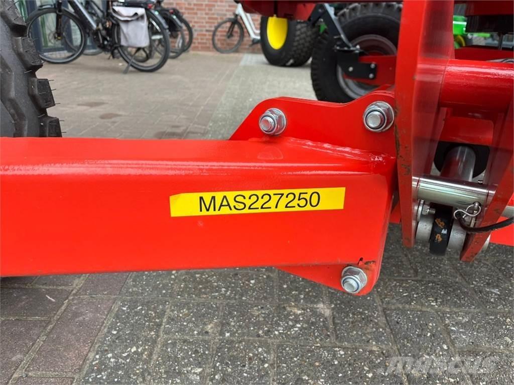 Kuhn RW1410C Stroji za zavijanje