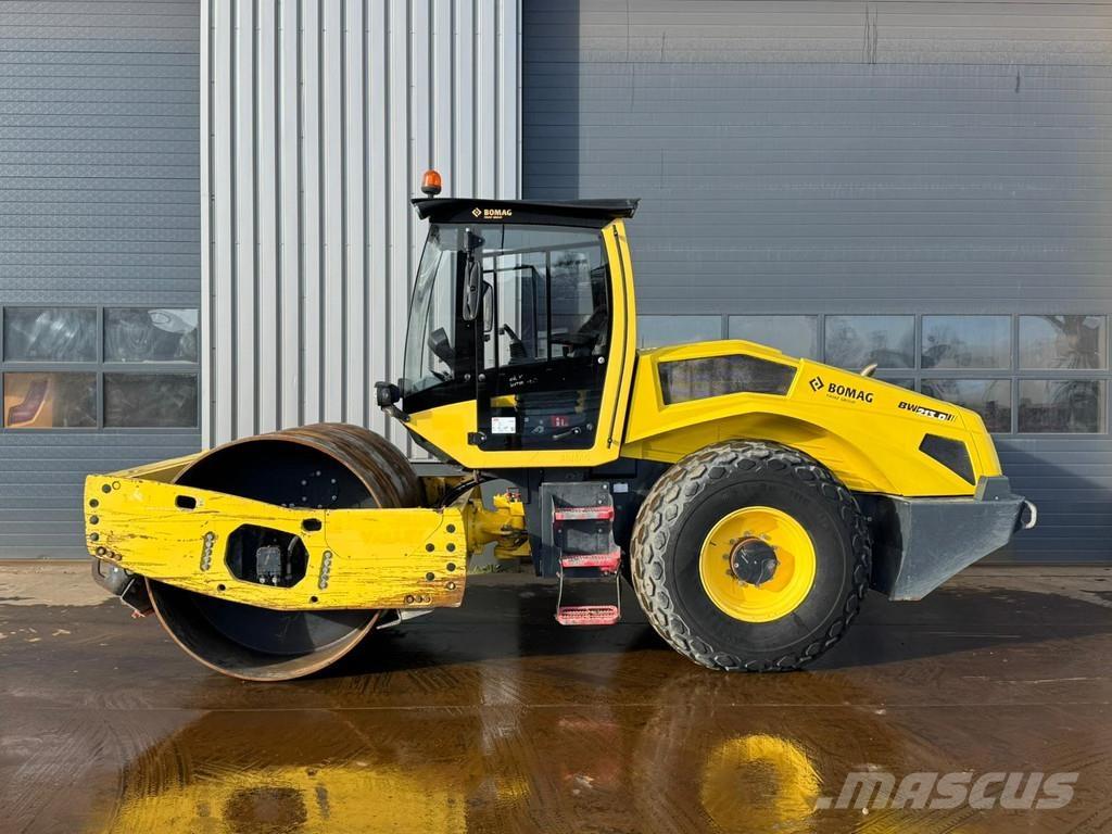 Bomag BW213D-5 Enojni valjarji