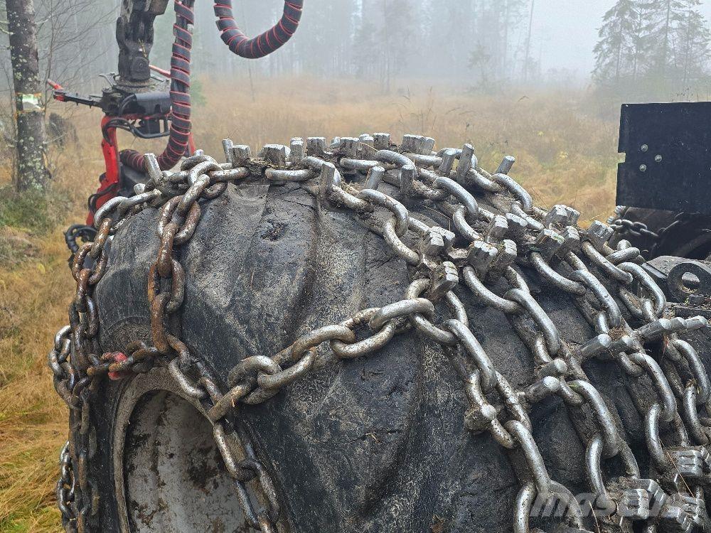 Komatsu 901 Harvesterji