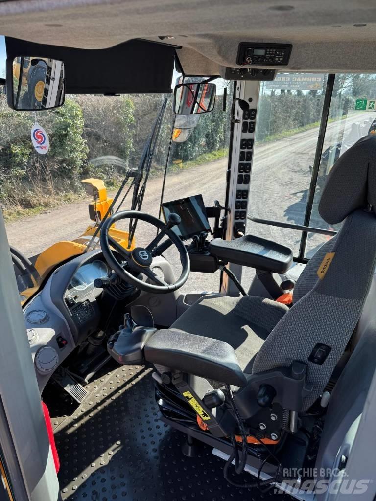 Volvo L 180 H Kolesni nakladalci