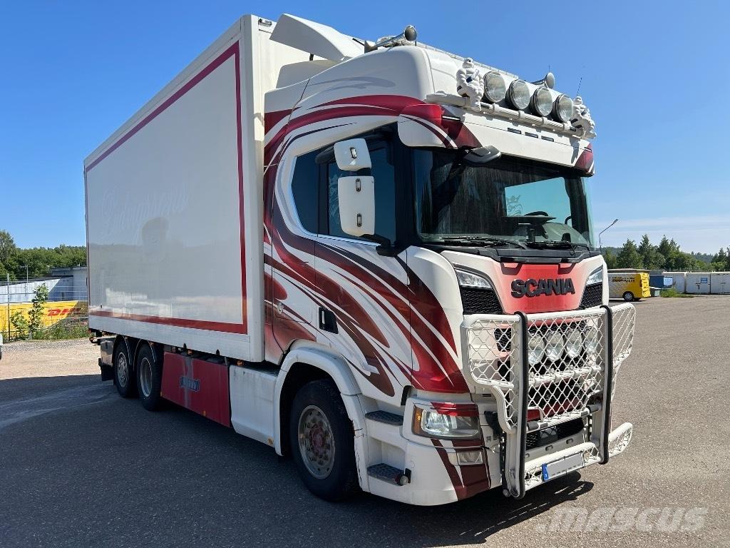 Scania R 650 Tovornjaki zabojniki