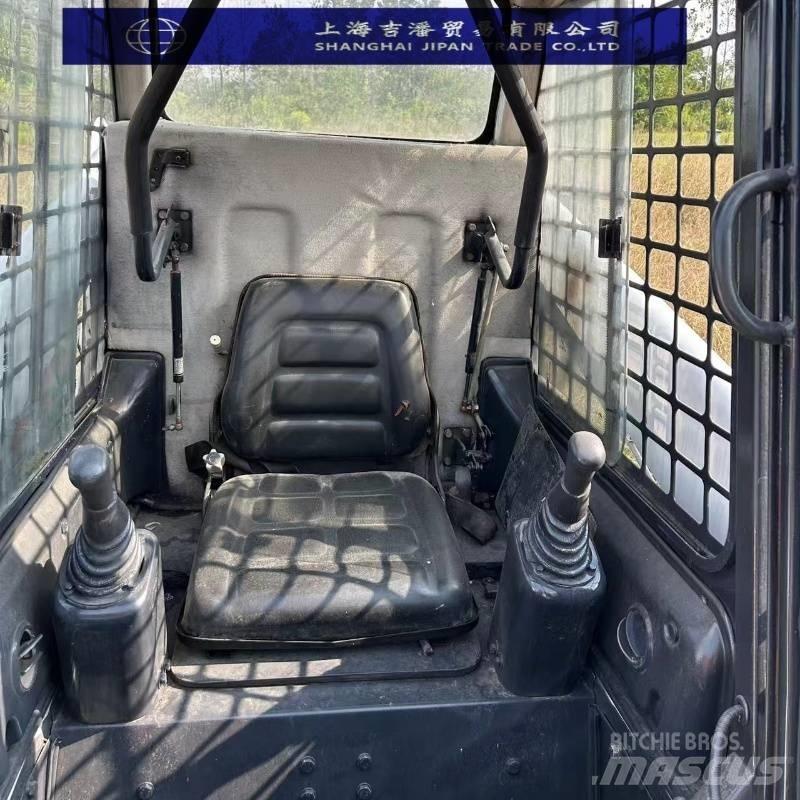 Bobcat S 590 Skid steer mini nakladalci
