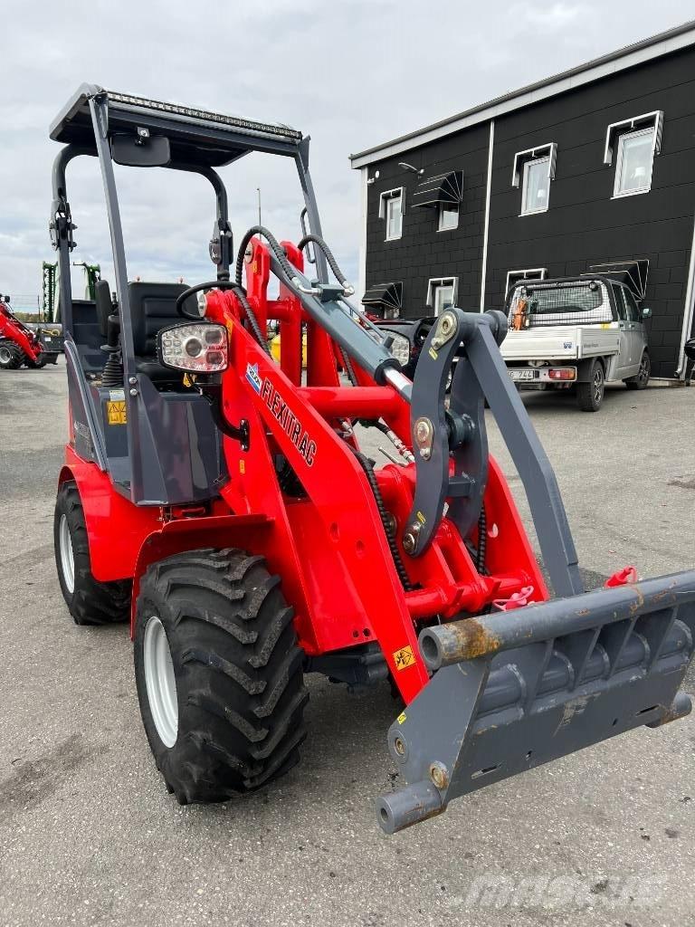 Flexitrac 1126 Večnamenski nakladalci