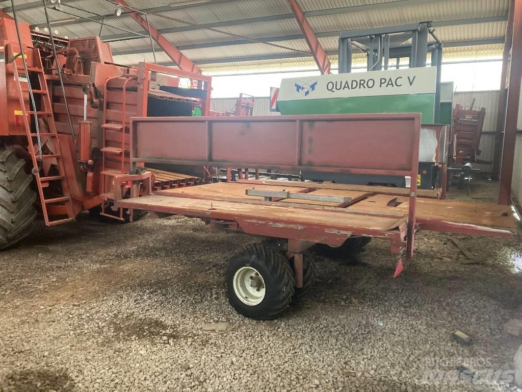 Hesston 4900 Balirke (kvadratne bale)