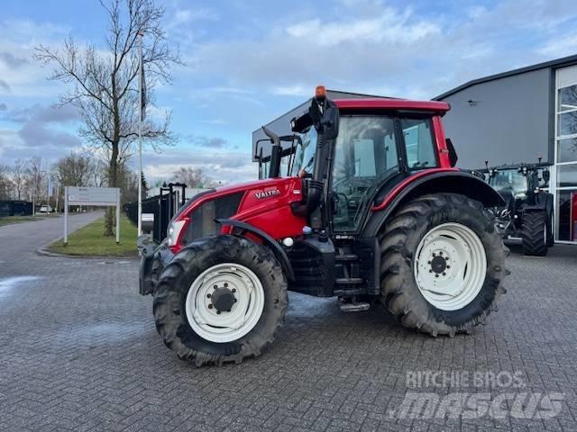 Valtra N123 Hitech5 Traktorji
