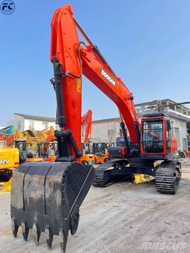 Doosan Dx300 Bagri goseničarji