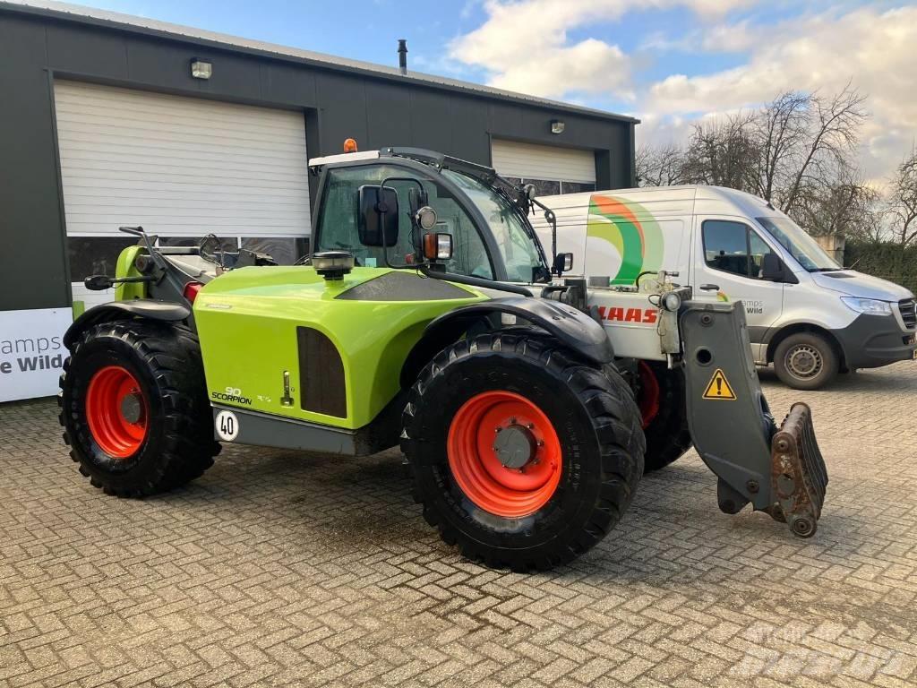 CLAAS Scorpion 9040 Kmetijski teleskopski nakladalci