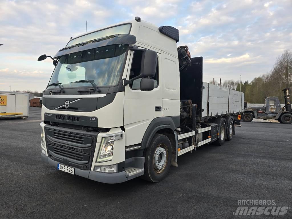 Volvo FM 330 Tovornjaki z žerjavom