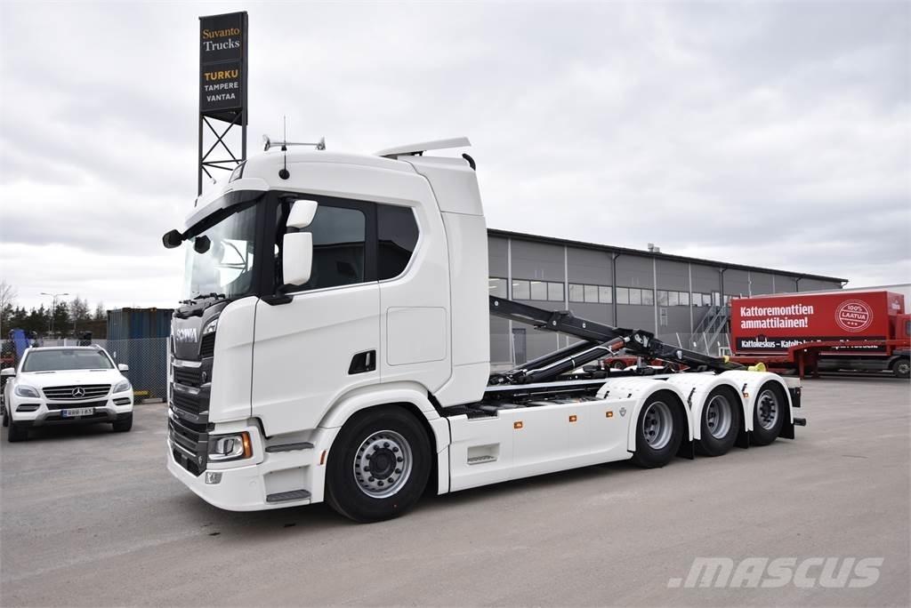 Scania R590 8X4 Kotalni prekucni tovornjaki