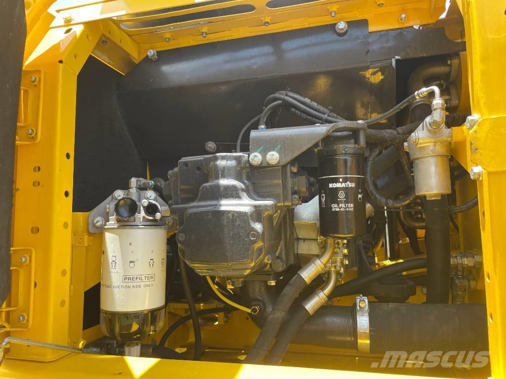 Komatsu PC 220 Bagri goseničarji