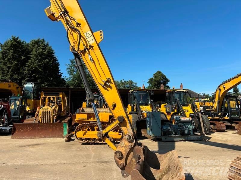 JCB JS 220 LR Bagri goseničarji