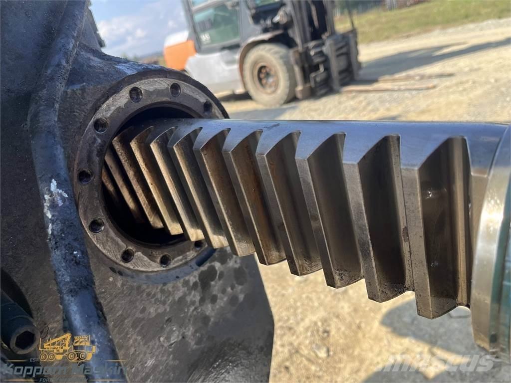 John Deere CH710 Dvigala za gozdne kombajne