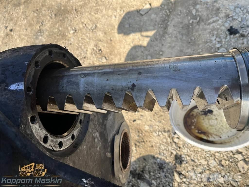 John Deere CH710 Dvigala za gozdne kombajne