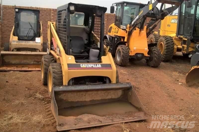 CAT 226B Drugi tovornjaki