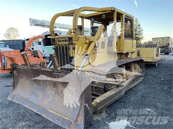 Komatsu D65E-6 Buldožerji goseničarji