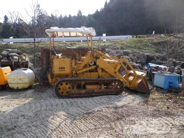 Komatsu D20S-3 Buldožerji goseničarji
